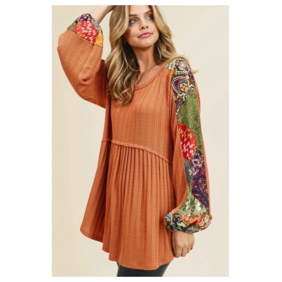 New Adorable Fall Peplum Top With Contrast Print Balloon Sleeves - Picture 2 of 5